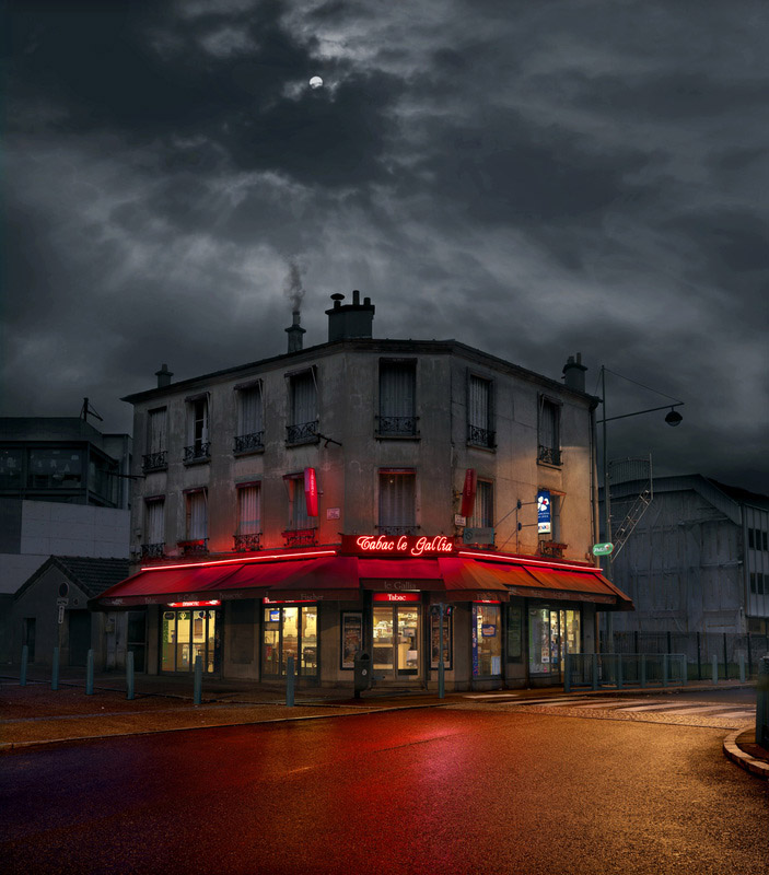 fotografo-retrata-as-luzes-vermelhas-de-cafes-parisienses05