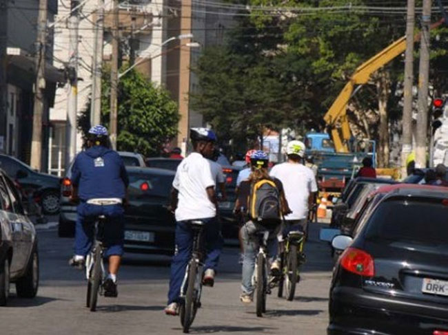 ja-pensou-em-pedalar-ouvindo-musica-classica