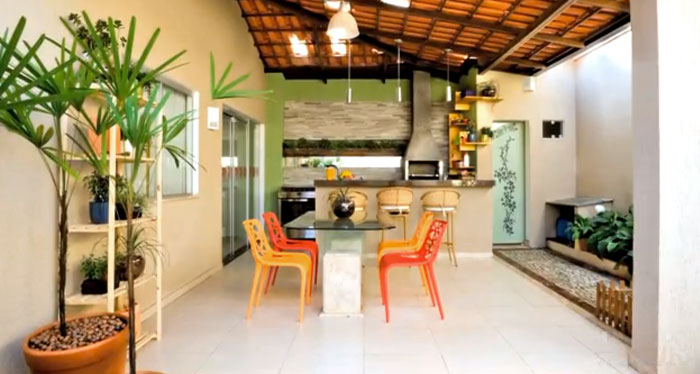 Jardim e lazer em casa em Goiânia