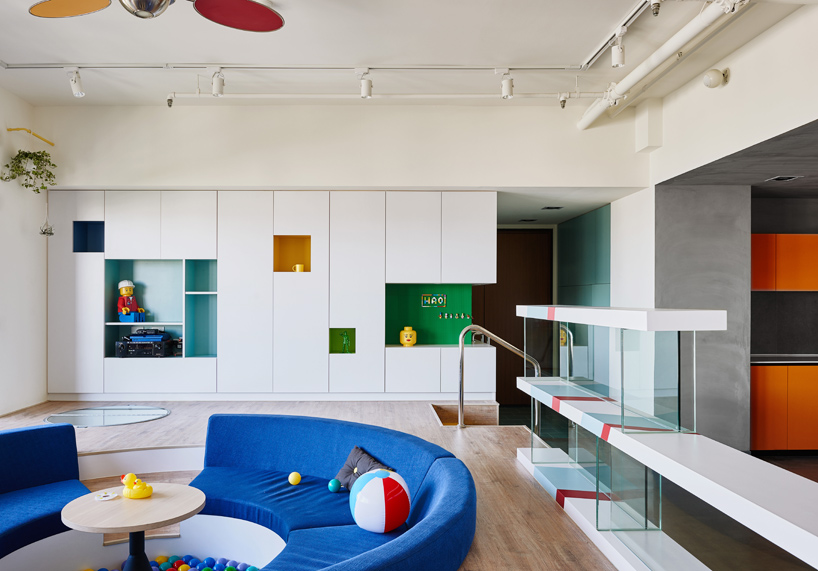 Lego House 1