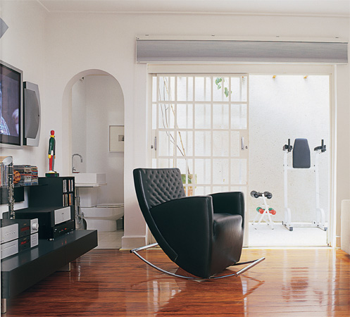 Sof&aacute;: DpotPoltrona: StaatenBoneco: do artista russ...