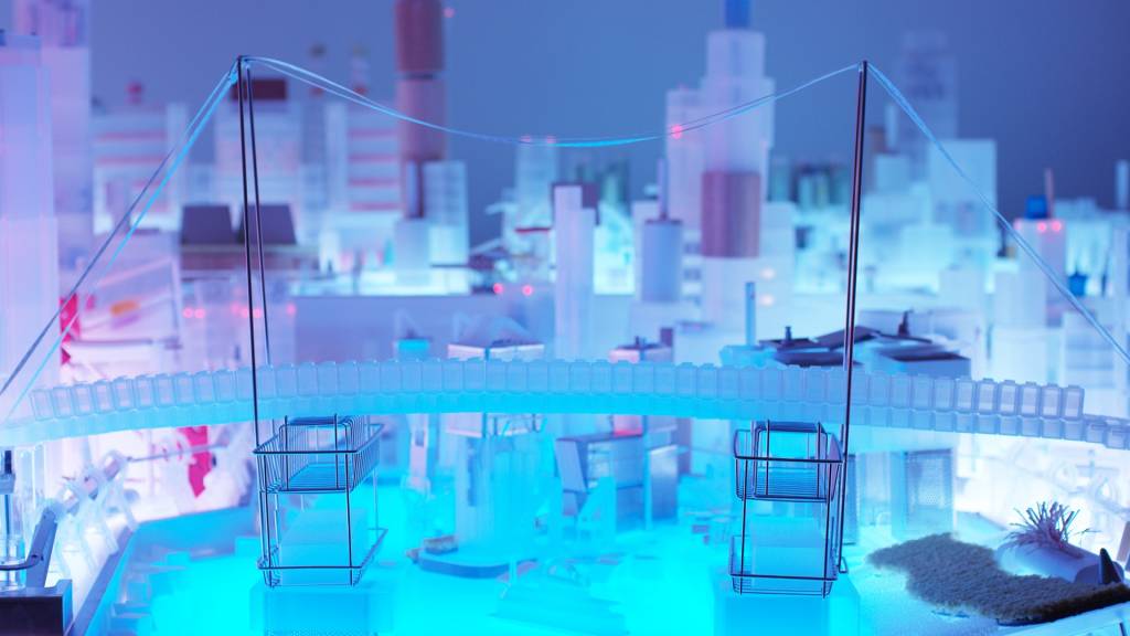 muji-cria-maquete-de-toquio-com-10-mil-produtos-do-dia-a-dia (9)