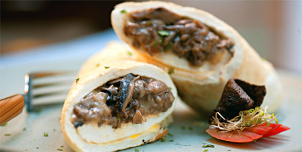 Omelete proteica com cogumelos: faça essa refeição leve e saudável