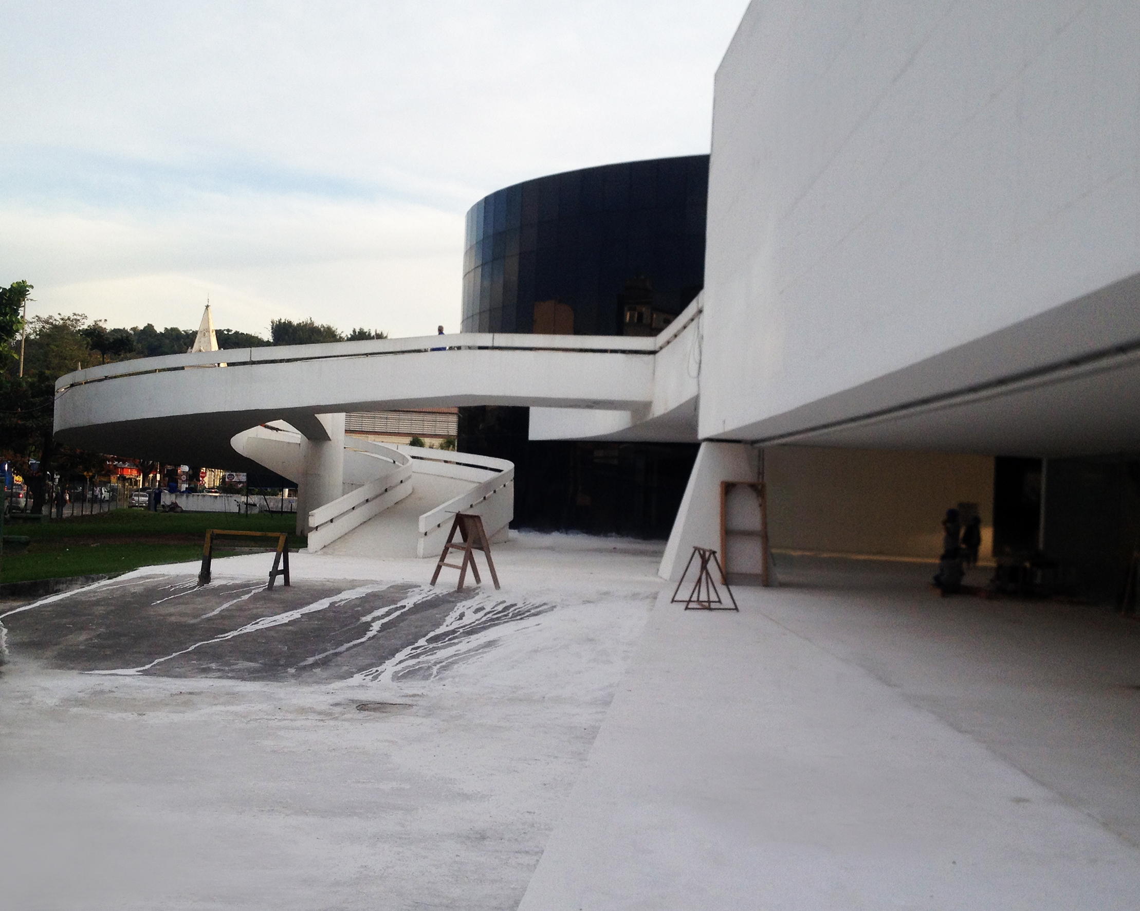 R04-oscar-niemeyer-centro-petrobras-cinema-niteroi