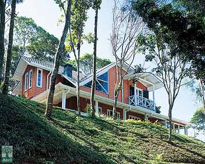 O declive do terreno influenciou as mudan&ccedil;as no projeto. Restri&ccedil;&otilde;es do con...