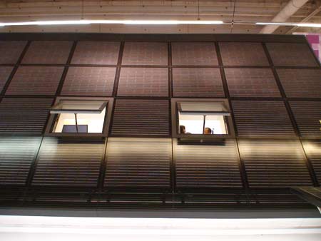 Da Sytaic, o Sistema Solar elimina a necessidade das telhas. Basta coloc&aacute;-lo...