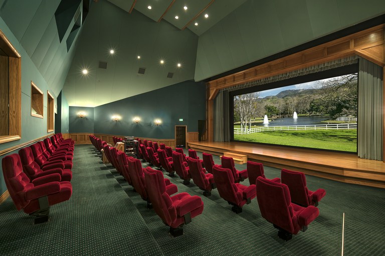 neverland-ranch-cinema Cinema particular do Nerverland Ranch do Michael Jackson