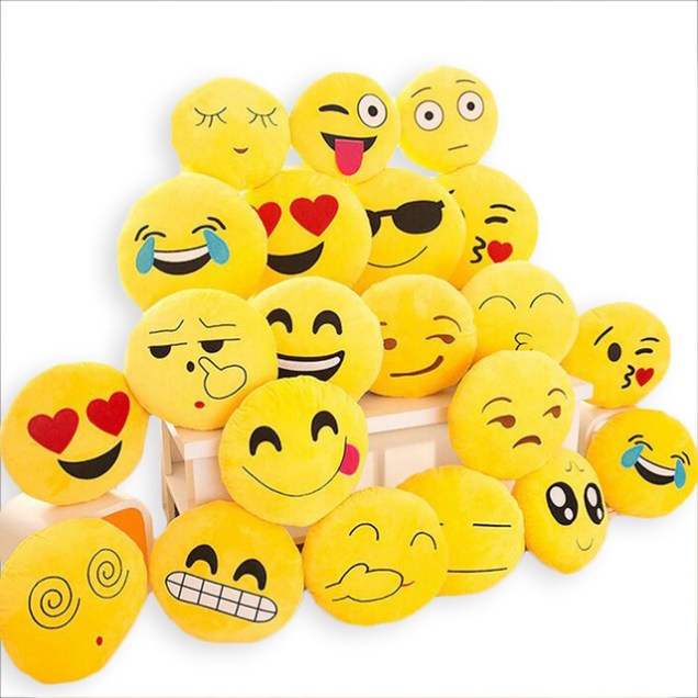 BeddingOutlet Bonito Emoji Coxim Casa Sorridente Rosto Travesseiro Recheado Brinquedo de Pelúcia Macia 32 cm x 32 cm Melhor Vender custa U$5,57 cada.