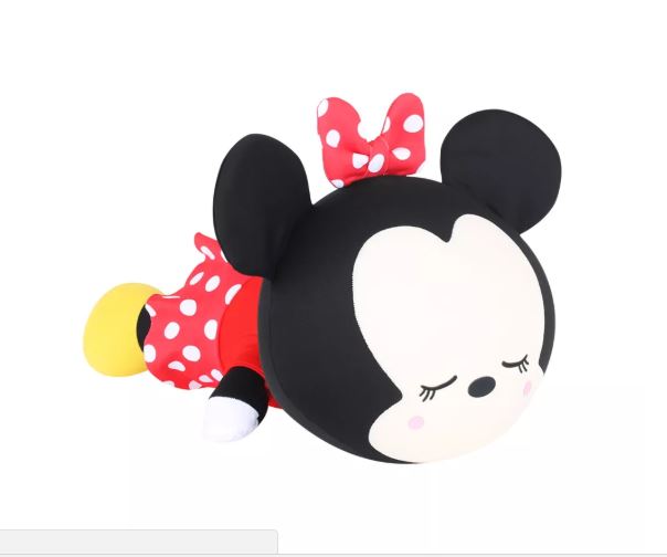 A almofada soneca Disney Minnie Mouse custa R$ 199,90 na Fom.