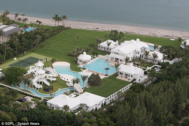 Celine Dion vende propriedade milionária com mais de 50% de desconto