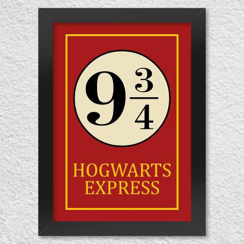 O Quadro Poster Com Moldura Harry Potter Hogwarts Express custa R$49,90 na Submarino.