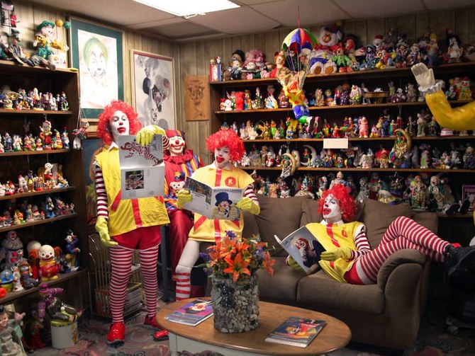 Hotel inteiramente dedicado aos palhaços está à venda nos EUA