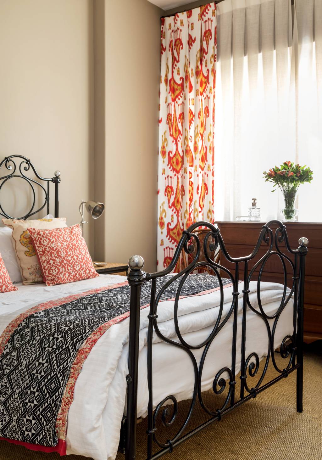 Apartamento da empres&aacute;ria Renata Barbosa com projeto de reforma dela e da decoradora Lita Pinheiro.