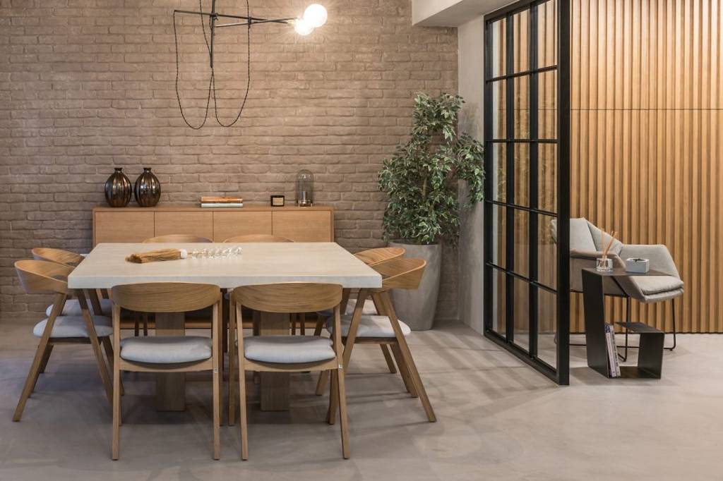 3 ideias para o espaço da escada inspiradas neste apê na Grécia Os moradores deste apartamento queriam ambientes que lembrassem uma casa de interior