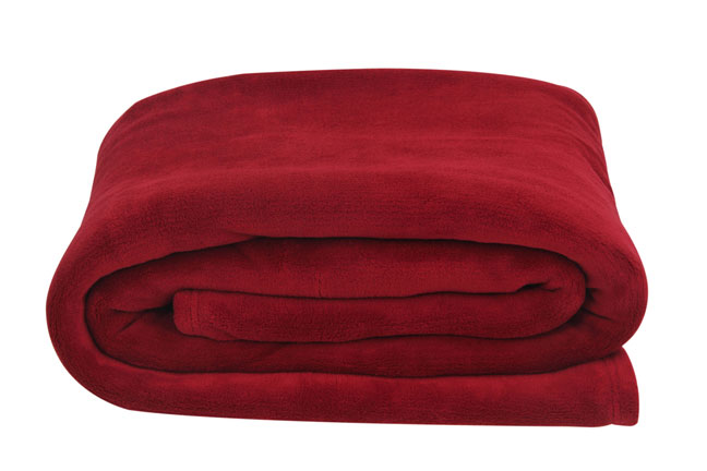Manta para casal em fio 100% poliéster, tipo microfibra. 220 x 240 cm de R$ 142,50 por R$ 85,50 na Tok & Stok.