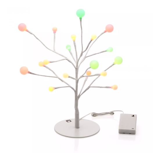 Luminária árvore de bolas, custa R$ 149,90 na loja Imaginárium.