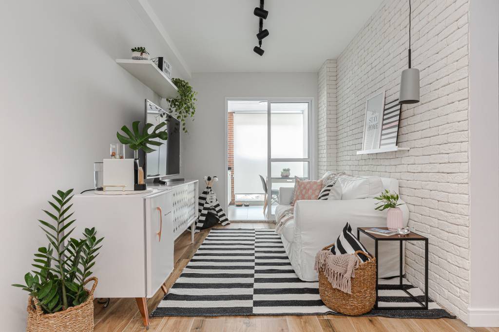Reforma deixa apartamento de 80 m² com atmosfera escandinava