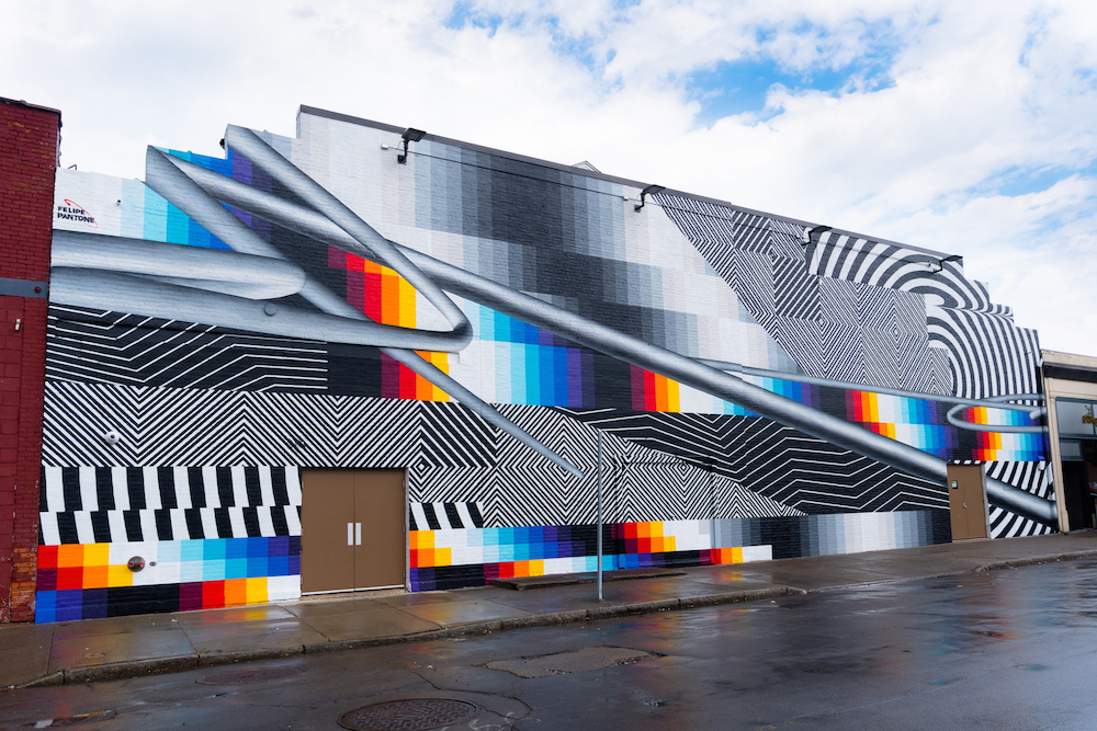 Felipe Pantone assina mural em Nova York (1) Felipe Pantone assina mural em Nova York (1)