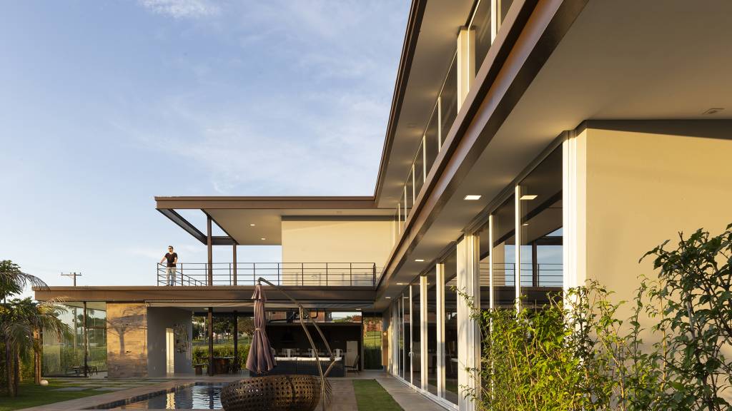 4-bt-house 4-bt-house
