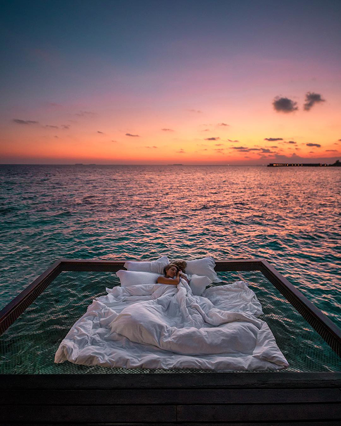 1-resort-oferece-a-chance-de-dormir-no-meio-do-oceano 1-resort-oferece-a-chance-de-dormir-no-meio-do-oceano