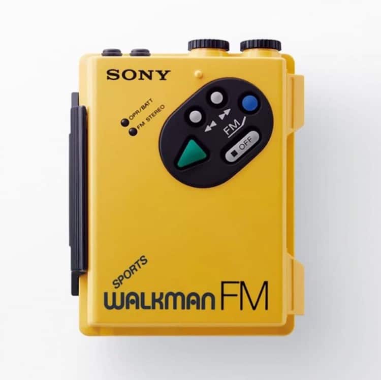 2-sony-walkman 2-sony-walkman