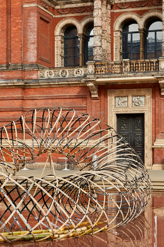 4-kengo-kuma-entrelaça-bambu-e-carbono-no-london-design-festival-2019 4-kengo-kuma-entrelaça-bambu-e-carbono-no-london-design-festival-2019