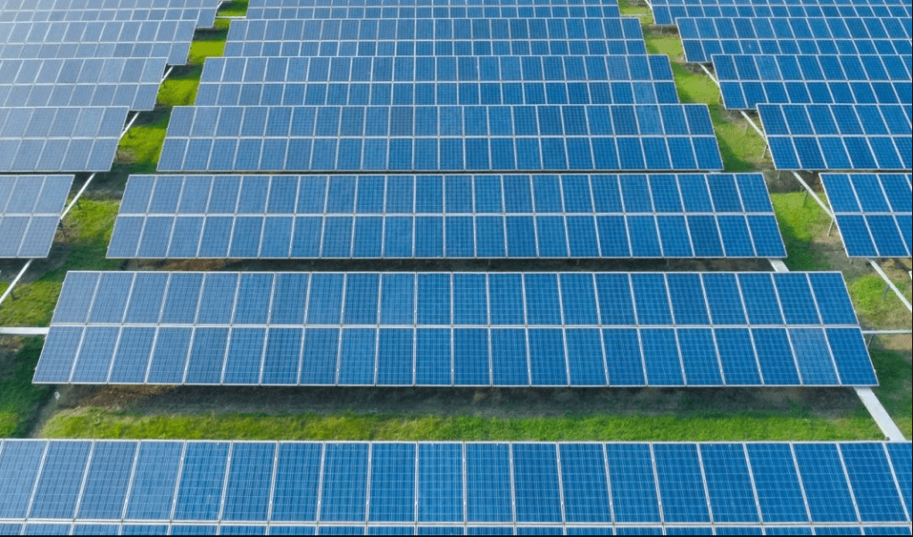 Minas Gerais investe na implantação de 32 usinas solares