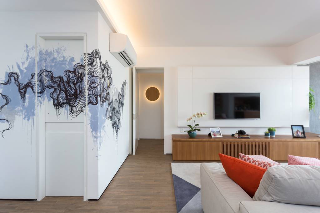 Arte urbana conquista interior de projeto do Studio Tan-Gram