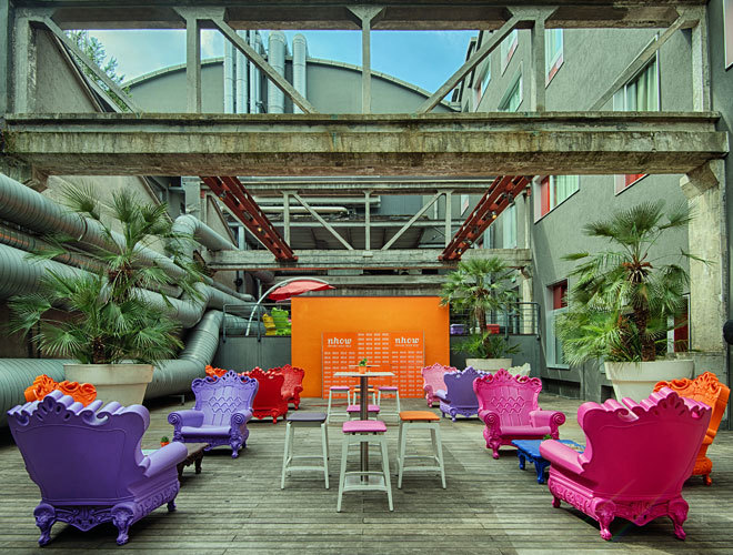 O artista brasileiro Alê Jordão participa de mostra no Nhow Hotel de Milão