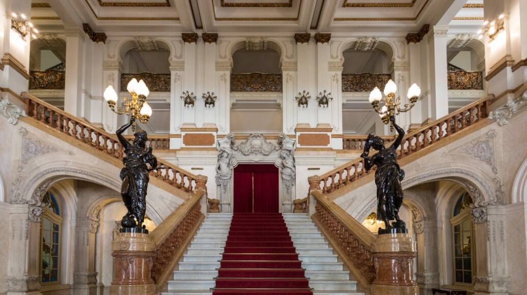 escadaria-teatro-municipal-sp