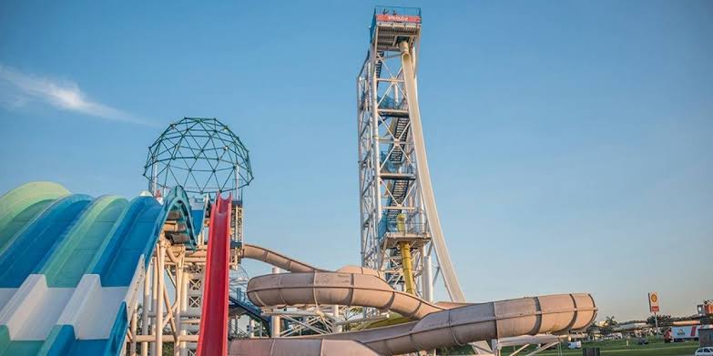 Parque aquático de SP inaugura o maior tobogã de cápsula do mundo