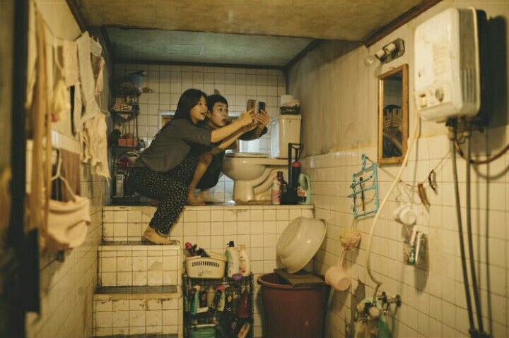 14-a-casa-do-filme-parasita-e-seu-arquiteto-ficticio-apaixonado-pelo-sol 14-a-casa-do-filme-parasita-e-seu-arquiteto-ficticio-apaixonado-pelo-sol