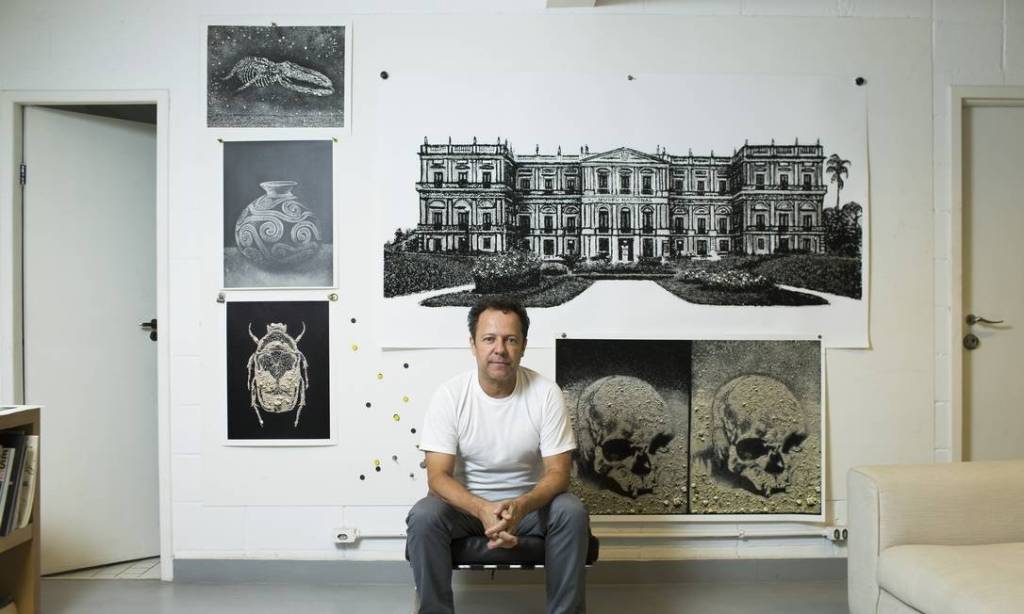 3-vik-muniz-usa-cinzas-do-museu-nacional-para-reproduzir-obras-perdidas-na-tragedia