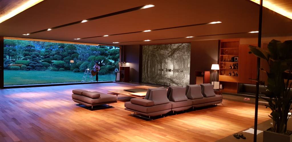 4-a-casa-do-filme-parasita-e-seu-arquiteto-ficticio-apaixonado-pelo-sol 4-a-casa-do-filme-parasita-e-seu-arquiteto-ficticio-apaixonado-pelo-sol