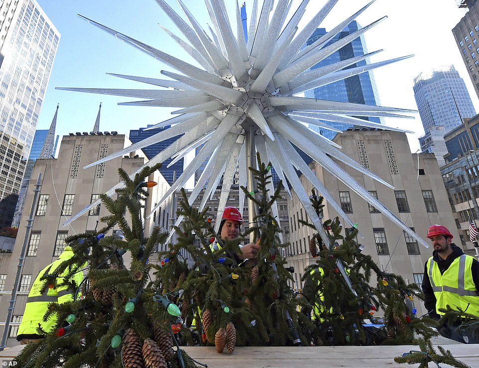 Cristais Swarovski decoram árvore de Natal do Rockefeller Center |  