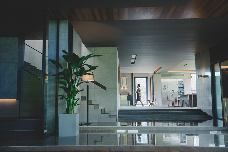 5-a-casa-do-filme-parasita-e-seu-arquiteto-ficticio-apaixonado-pelo-sol 5-a-casa-do-filme-parasita-e-seu-arquiteto-ficticio-apaixonado-pelo-sol