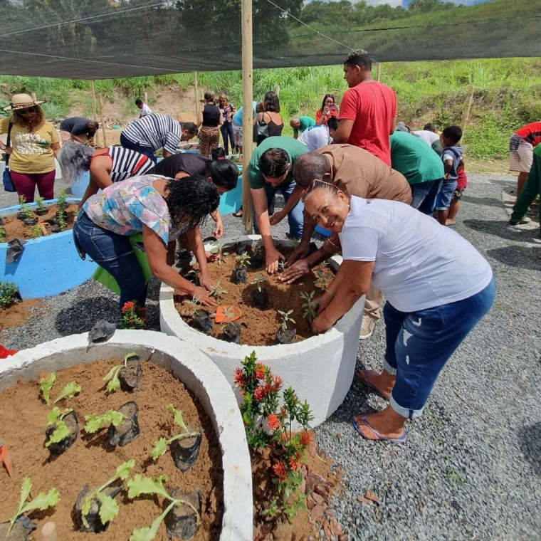 2-horta-comunitaria-salvador