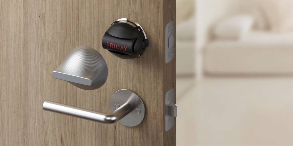 big-door-lock-design_dezeen_2364_col_0-1704×852 big-door-lock-design_dezeen_2364_col_0-1704×852
