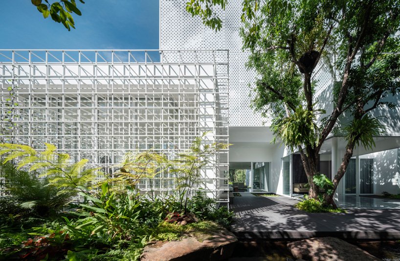 6-shade-house-ayutt-and-associates-design 6-shade-house-ayutt-and-associates-design