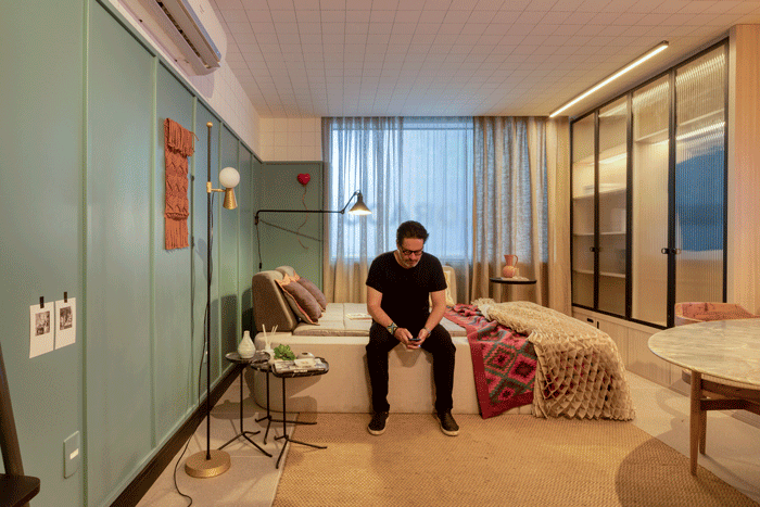 Studio de 32 m² mescla casa e office no dia a dia