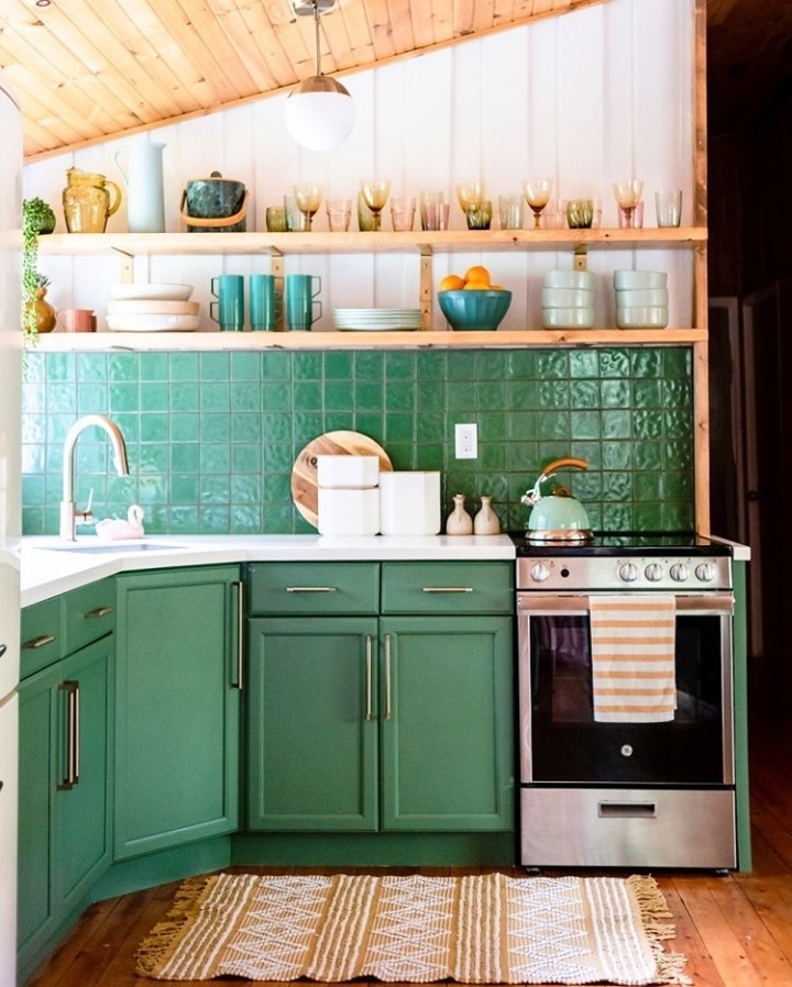 backsplash-cozinha-ideias12 Cozinha com armários e revestimentos verdes