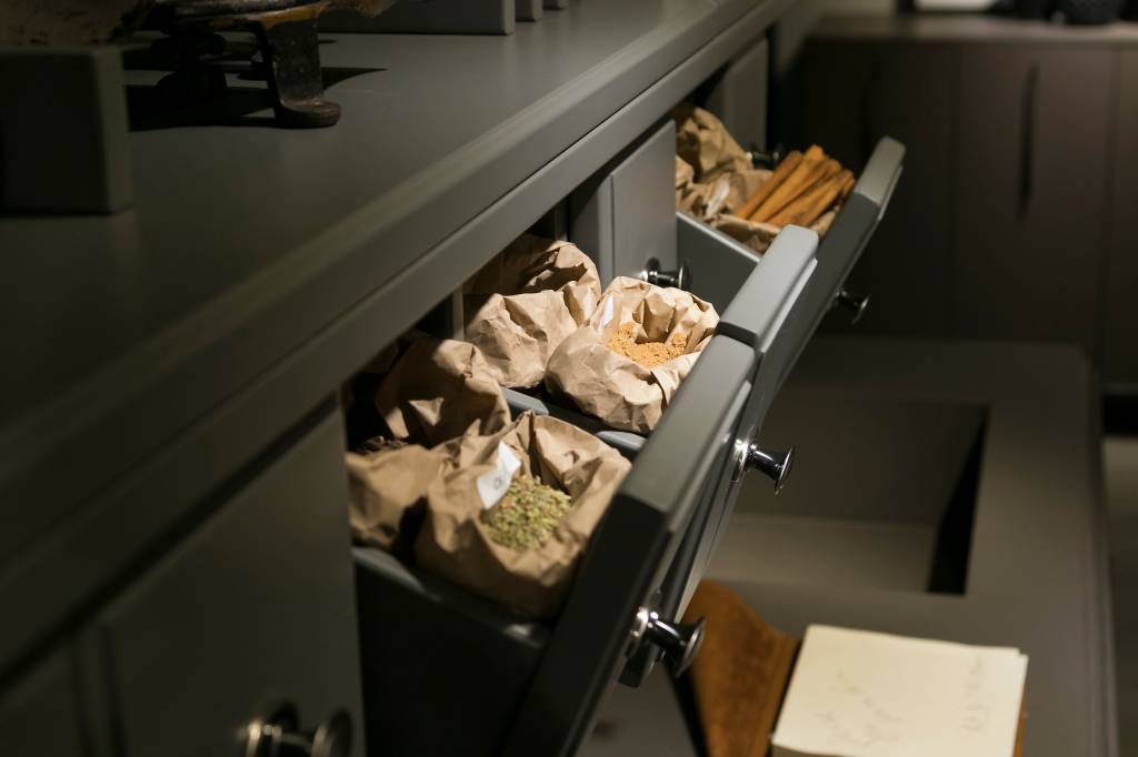 erros-que-voce-nao-pode-cometer-ao-planejar-a-cozinha-casa.com-SCA_Av.Europa_(RafaelRenzo)-101 (1) erros-que-voce-nao-pode-cometer-ao-planejar-a-cozinha-casa.com-SCA_Av.Europa_(RafaelRenzo)-101 (1)