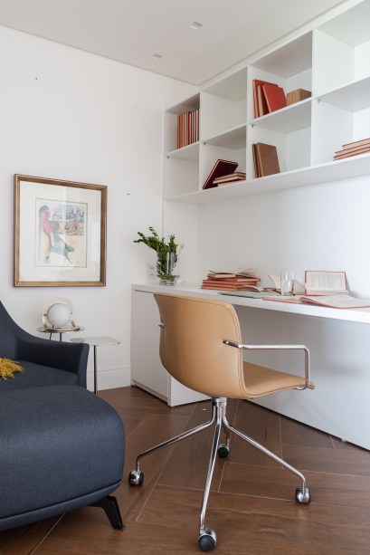 Décor minimalista marca este delicado apartamento em Salvador
