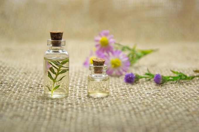 aromaterapia-conheca-os-beneficios-de-cada-oleo-essencial