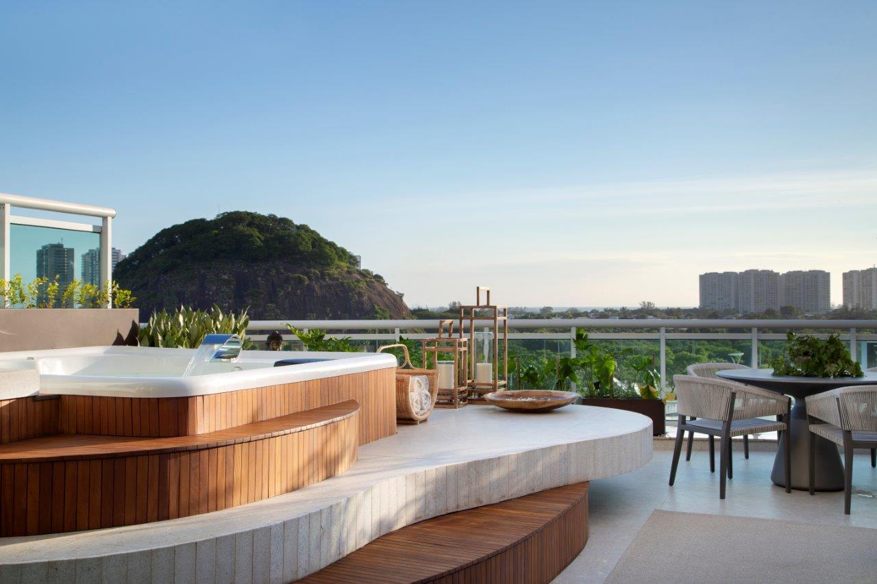 Plantas, cristais e tranquilidade: cobertura de 135 m² é inspirada em Bali