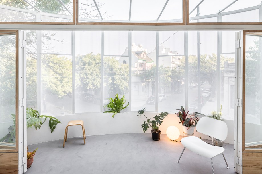 Apartamento de apenas 25 m² é minimalista e funcional