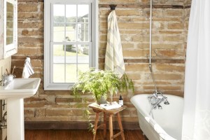 banheiro-rustico-country-living-brian-woodcock