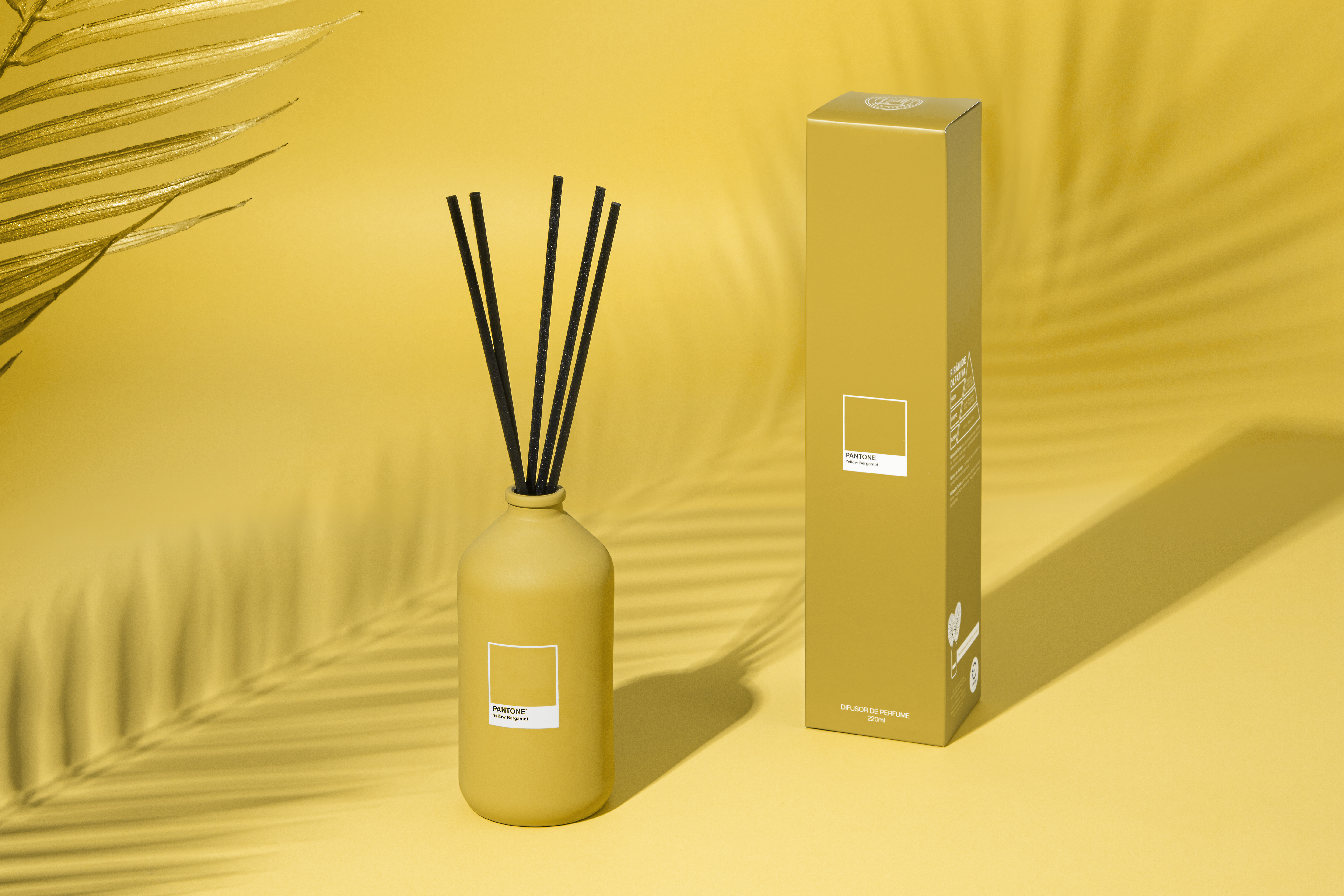 L’envie e Pantone lançam nova linha de perfumes para ambientes