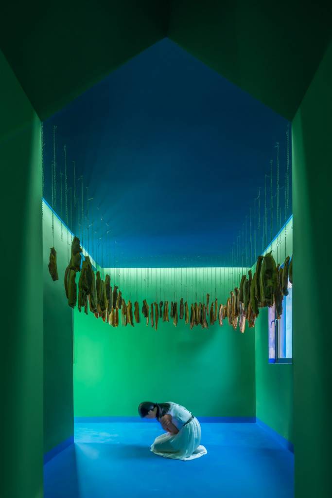 10-interiores-com-cores-ousadas-casa.com-10