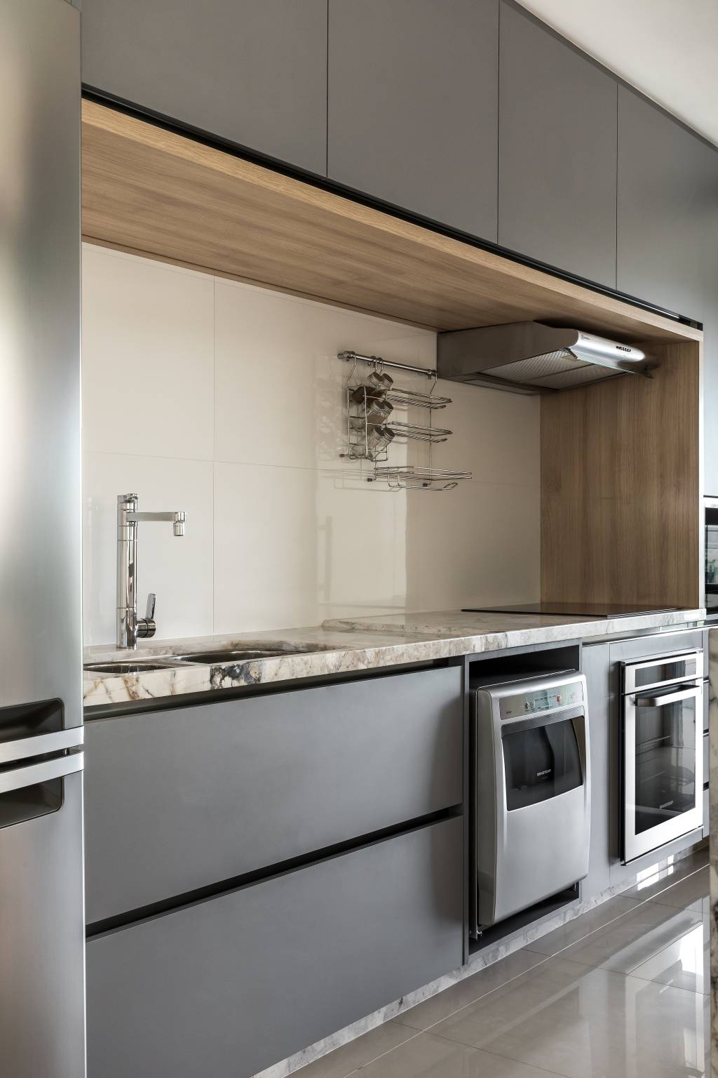 6-tons-neutros-e-minimalismo-definem-apartamento-de-98-m-2 6-tons-neutros-e-minimalismo-definem-apartamento-de-98-m-2